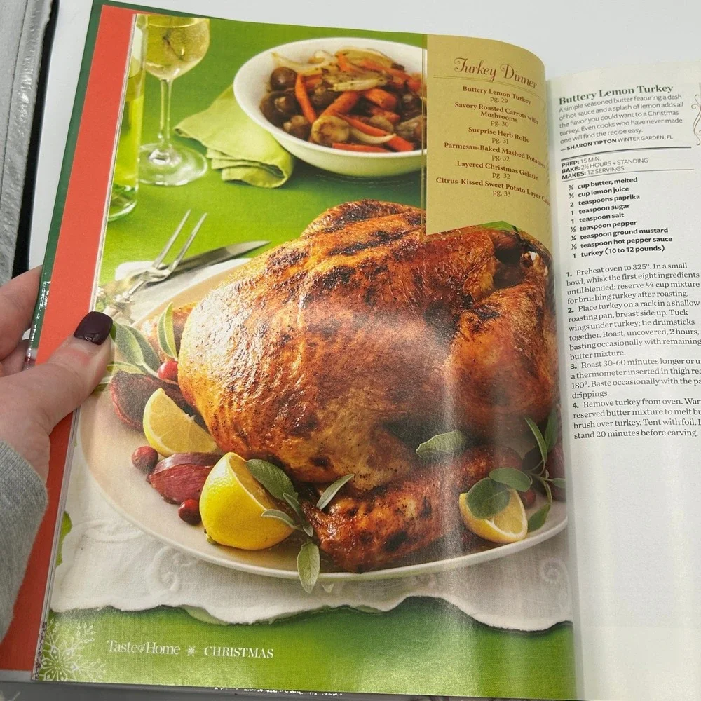 Taste of Home Christmas 2014 Hardcover Cookbook 325+ Holiday Recipes Crafts Tips